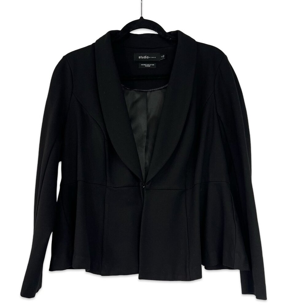 Black ruffled women's Jacket/ Blazer cropped. Size Large Torrid size is 0.